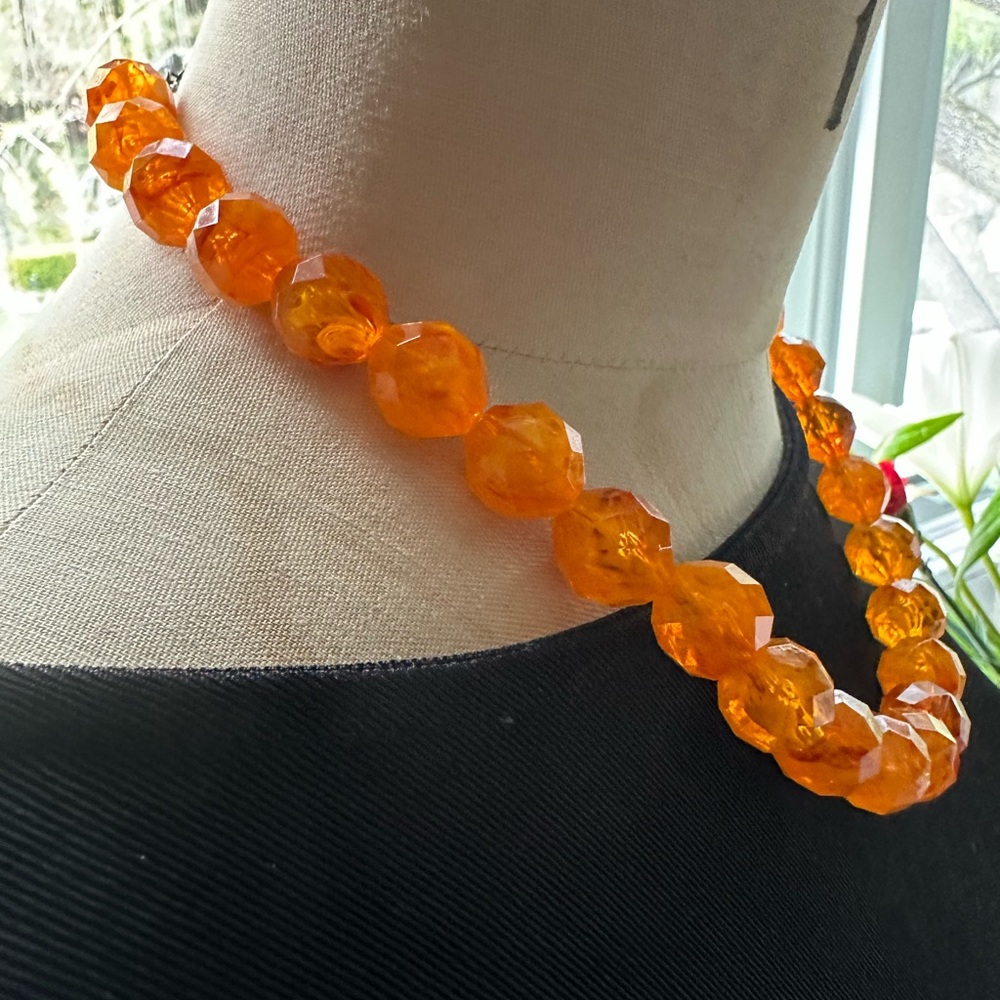 Amber orange vintage chunky bead necklace . - Picture 3 of 4